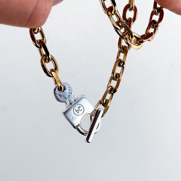 Gold chunky silver toggle chain necklace. - Picture 4 of 4